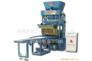 QT4-30 Hydraulic Block Making Machine